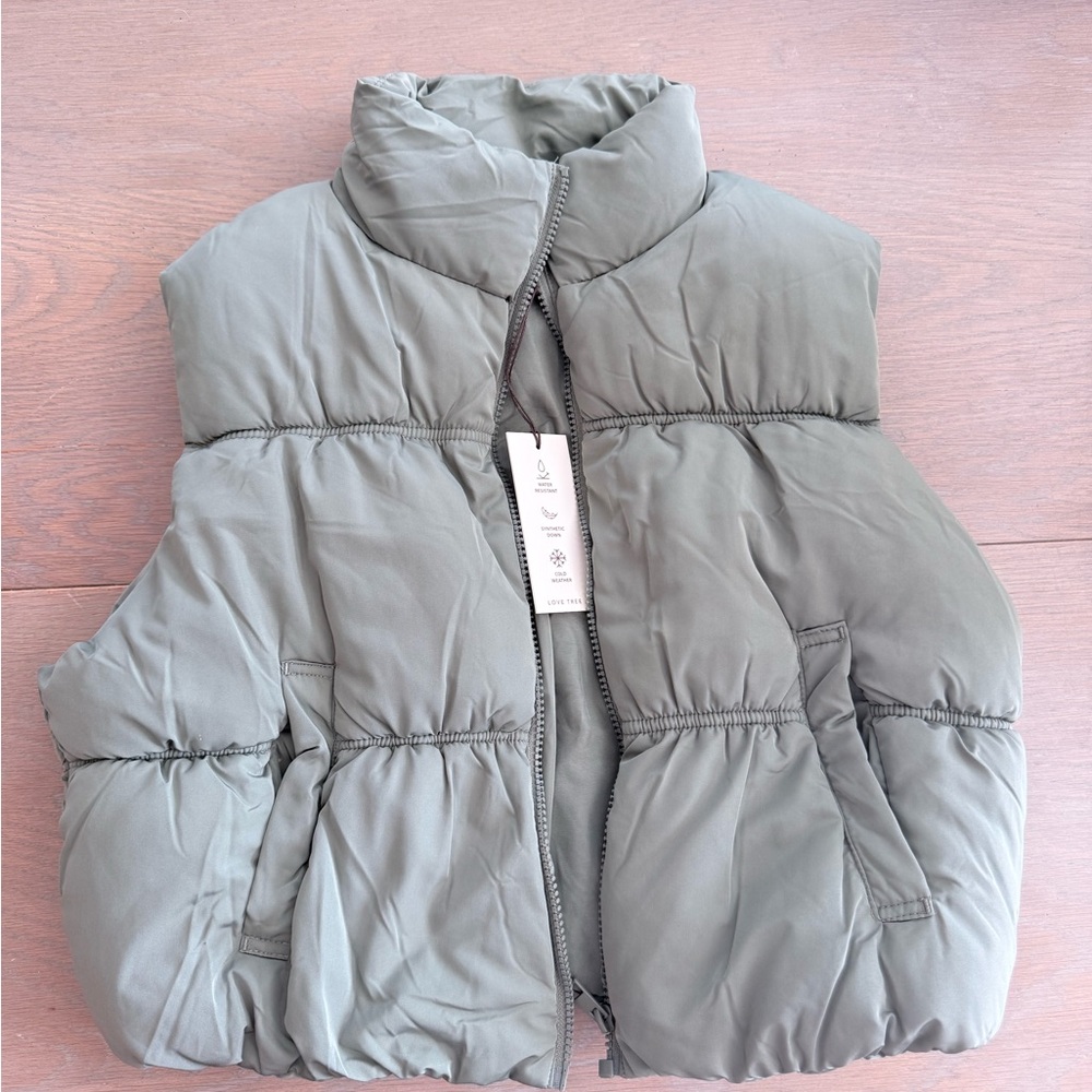 Love Tree Women's Juniors Cropped Faux Leather Puffer Vest (Olive, Large)